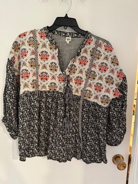 Ivy Jane floral bouse